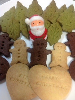 卵なし♪さくさくクリスマス型抜きクッキー-レシピのメイン写真