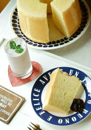 ふわふわ玉子のシフォンケーキ♪卵白消費に-レシピのメイン写真