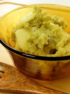 さつま芋とりんごのサラダ*胡椒が決め手-レシピのメイン写真