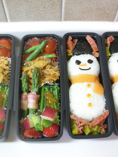 雪だるまおにぎり☆クリスマスキャラ弁-レシピのメイン写真