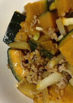 しっかり味♬かぼちゃとひき肉野菜-レシピのメイン写真