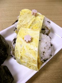ひじきの煮つけで混ぜご飯おむすび-レシピのメイン写真