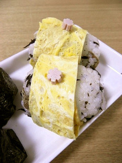 ひじきの煮つけで混ぜご飯おむすび-レシピのメイン写真