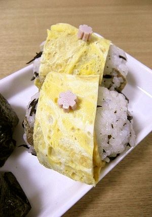 ひじきの煮つけで混ぜご飯おむすび-レシピのメイン写真