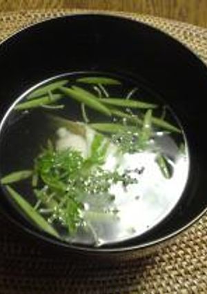 白身魚とじゅんさいのお吸い物-レシピのメイン写真