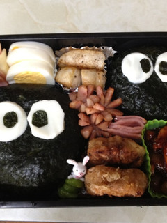 簡単!なのに可愛い☆まっくろくろすけ弁当-レシピのメイン写真