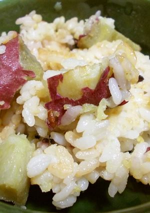 圧力鍋で）さつま芋ご飯（発芽玄米＆八穀米-レシピのメイン写真