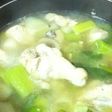 手羽元と長ネギとマロニーだけ鍋!