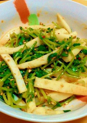 ピリ辛☆豆苗とかまぼこのナムル-レシピのメイン写真