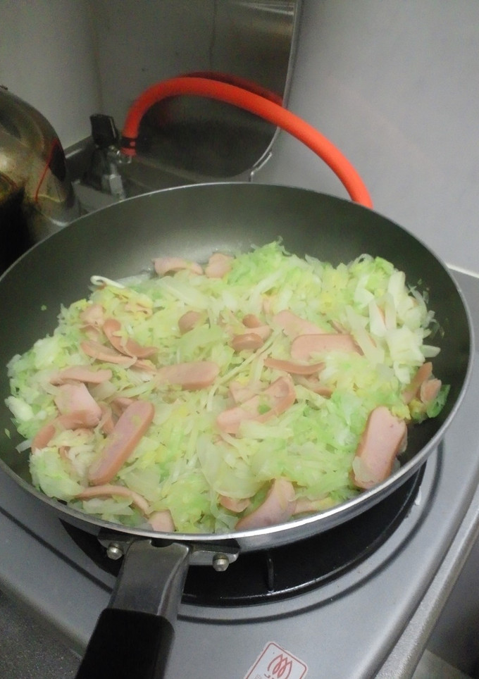 うどんスープの素できゃべつ煮炒め-レシピのメイン写真