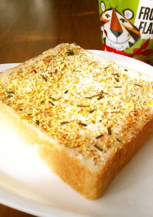 手抜きだけどおいし～♪ふりかけトースト-レシピのメイン写真