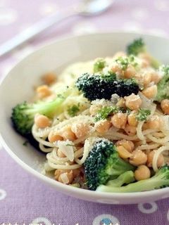 ひよこ豆とブロッコリーのパルメザンパスタ-レシピのメイン写真