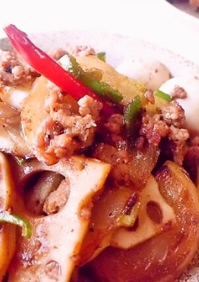 蕪とれんこんのピリ辛五香粉そぼろ炒め♪-レシピのメイン写真