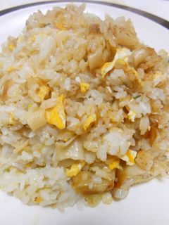 残ったギョーザをチャーハンに!-レシピのメイン写真