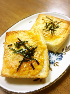 鮭フレークのからしマヨトースト-レシピのメイン写真