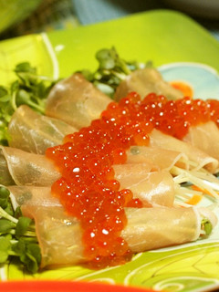 おつまみ♬カイワレ生ハム巻き~いくらのせ-レシピのメイン写真
