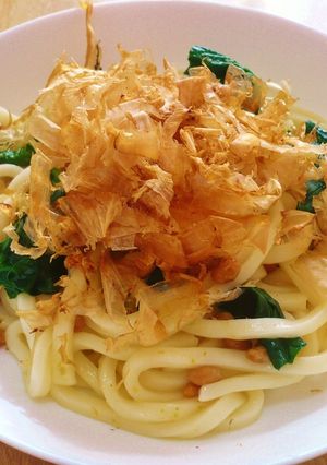 フライパン一つ☆柚子胡椒風味の納豆うどん-レシピのメイン写真