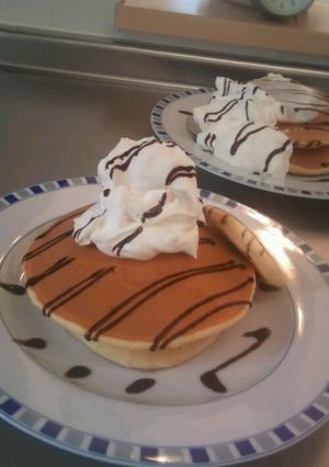 朝のパンケーキ 生クリーム添え-レシピのメイン写真