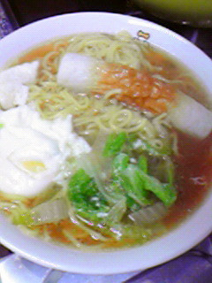 簡単おいしい☆白菜・卵・ちくわのラーメン-レシピのメイン写真