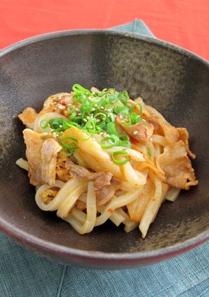 簡単ピリ辛の豚キムチうどん-レシピのメイン写真