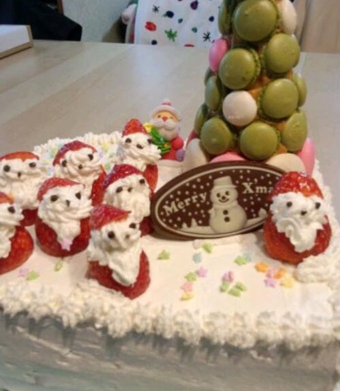 マカロンタワーのツリーで☆Xmasケーキ by 陽と碧 【クックパッド