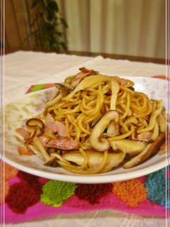 我が家のキノコとベーコンの醤油焼きそば-レシピのメイン写真