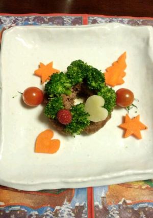 ★簡単　クリスマスリースのハンバーグ-レシピのメイン写真