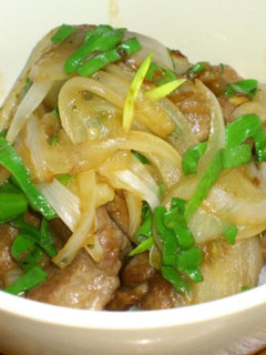 トンテキ風丼♪-レシピのメイン写真