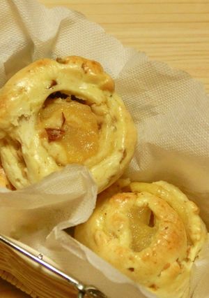 *リンゴのフィリングでくるくる菓子パン*-レシピのメイン写真