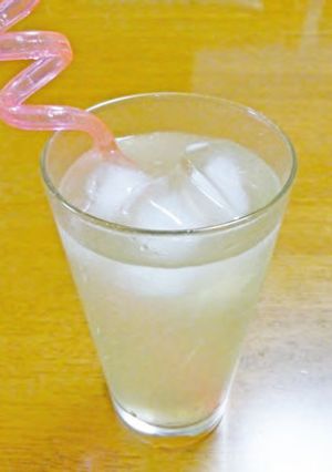 暑い日をさわやかに！レモネード-レシピのメイン写真