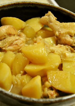 鶏手羽元とじゃがいもの煮物（圧力鍋）-レシピのメイン写真