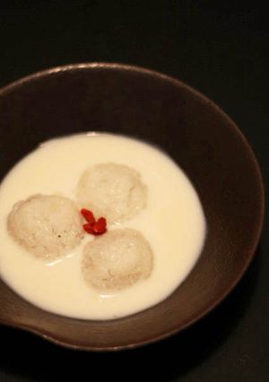 おはぎIN♪ホットミルクの葛しるこ☆-レシピのメイン写真