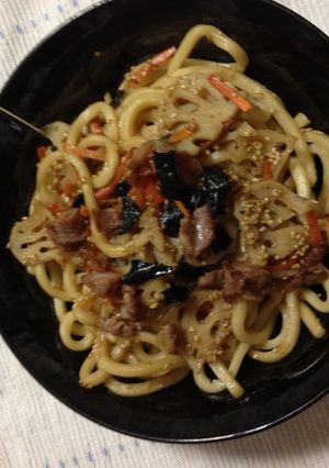 蓮根の胡麻たっぷり甘辛きんぴらうどん-レシピのメイン写真