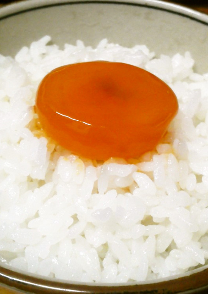 オレンジ鮮やか☆卵の黄身の醤油漬け-レシピのメイン写真