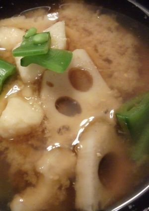 里芋と蓮根のお味噌汁-レシピのメイン写真