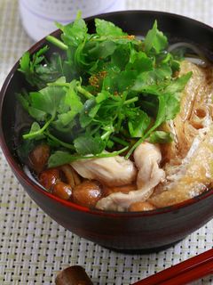 鶏なめこと芹の稲庭うどん-レシピのメイン写真