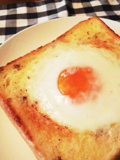 *ズボラ飯*目玉焼きパン*-レシピのメイン写真