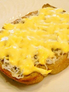 しらすマヨトースト★パンに乗せるだけ♪-レシピのメイン写真