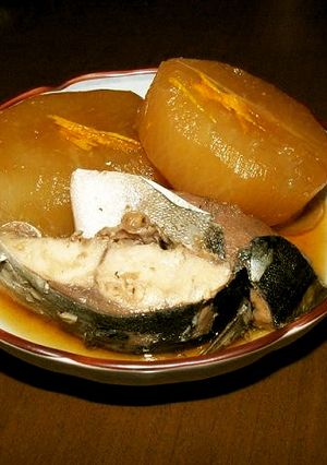 ツバス（ブリの幼魚）と大根の煮物-レシピのメイン写真