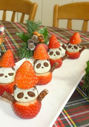 ☆クリスマス☆さくさくぱんだで苺サンタ♪-レシピのメイン写真