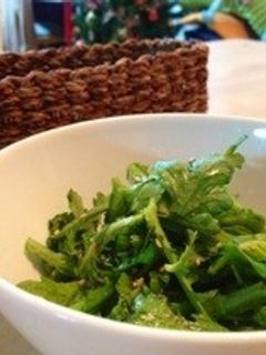 3分で、春菊の握り胡麻和え。-レシピのメイン写真