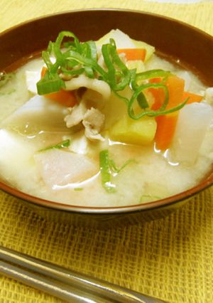簡単具材たっぷり美味しい豚汁！-レシピのメイン写真