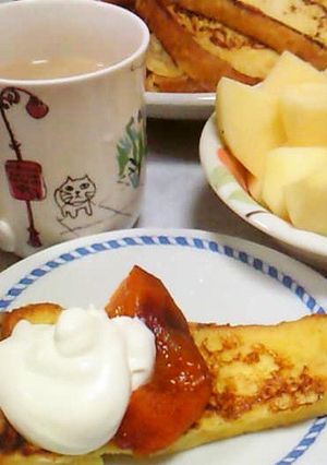 フレンチトースト♪干し柿＆生クリーム添え-レシピのメイン写真