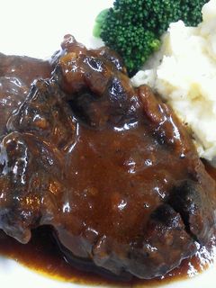 圧力鍋で簡単!!牛すね肉の赤ワイン煮-レシピのメイン写真