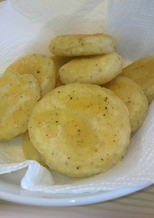 冷めても美味しいモチモチ芋もち♪-レシピのメイン写真