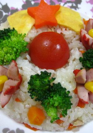クリスマス☆.*･華やかリース型ピラフ-レシピのメイン写真