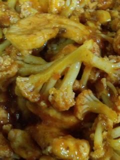 鶏肉とカリフラワーのミートソース煮-レシピのメイン写真