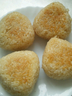 焼きおにぎり(麺つゆ)-レシピのメイン写真