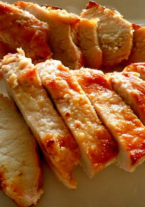 漬けて焼くだけ！簡単美味しい塩麹焼き豚-レシピのメイン写真
