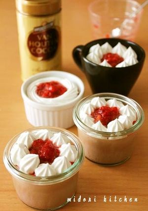 簡単♪　秘密のとろける苺ココアプリン-レシピのメイン写真
